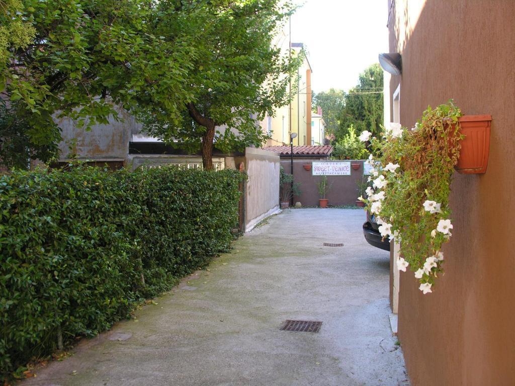 Outlet Sweet Venice Mestre Exterior photo